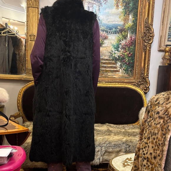 Black Faux Fur Long Vest - Picture 5 of 5